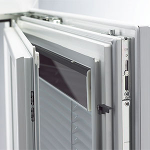 Oscurante integrato ad energia fotovoltaica